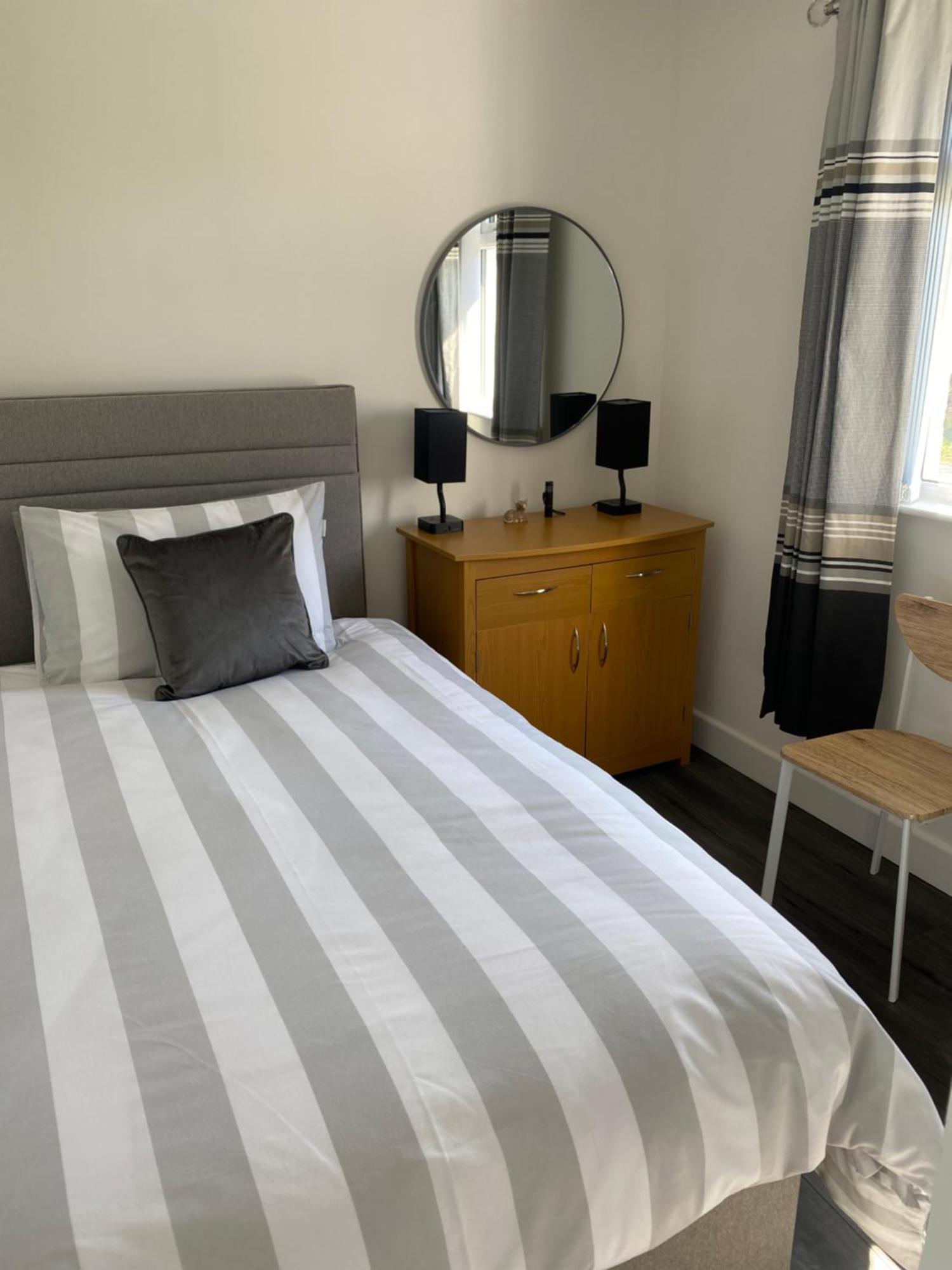 Almondbank Cottage - 2 Bedrooms, 8 Miles From Portree Skeabost Exterior photo
